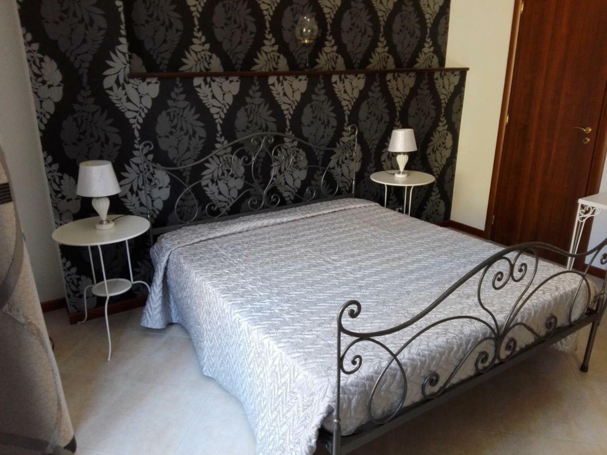 B&B Dante Barrafranca Екстериор снимка