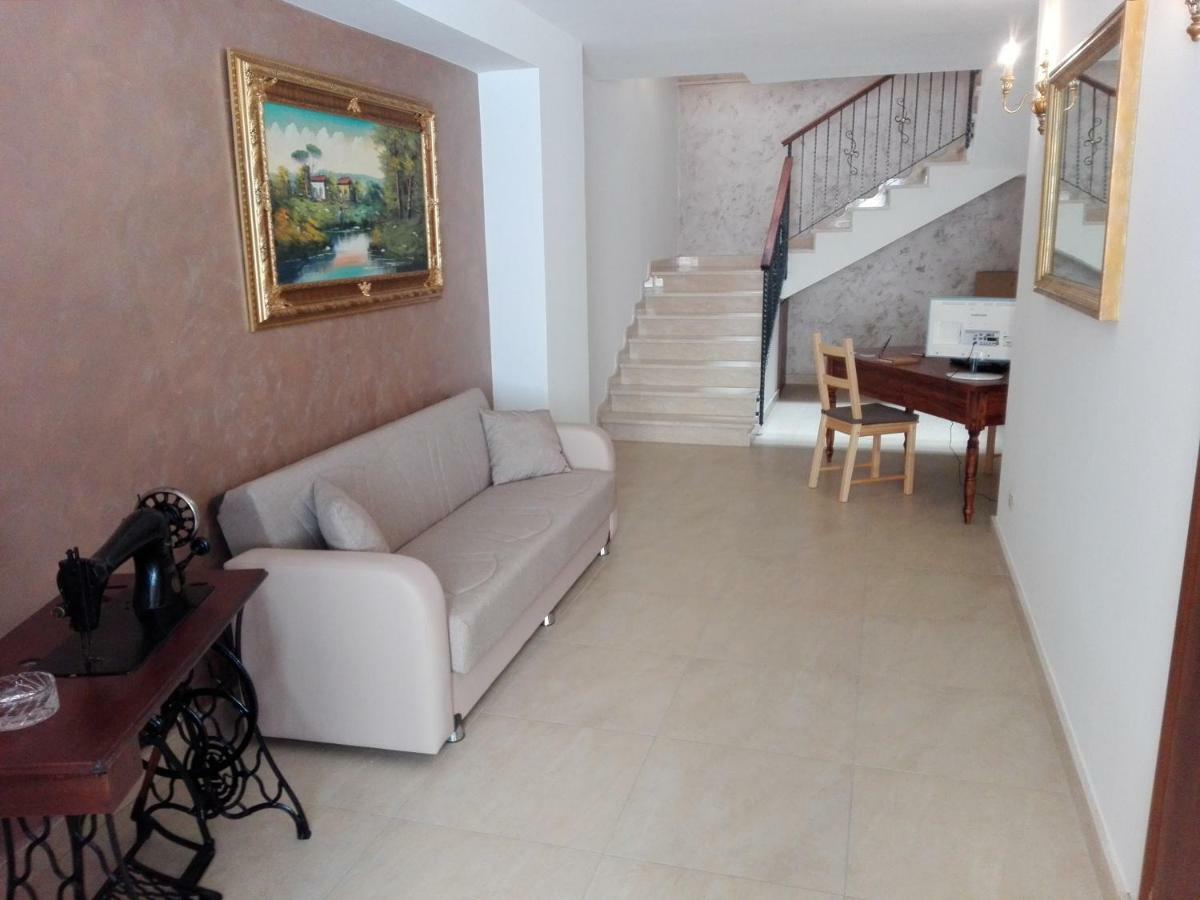 B&B Dante Barrafranca Екстериор снимка
