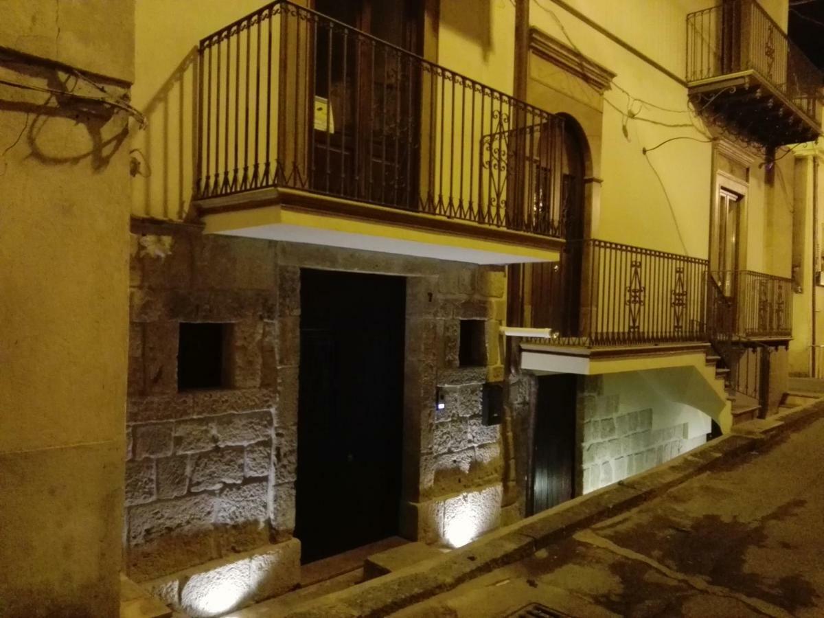 B&B Dante Barrafranca Екстериор снимка